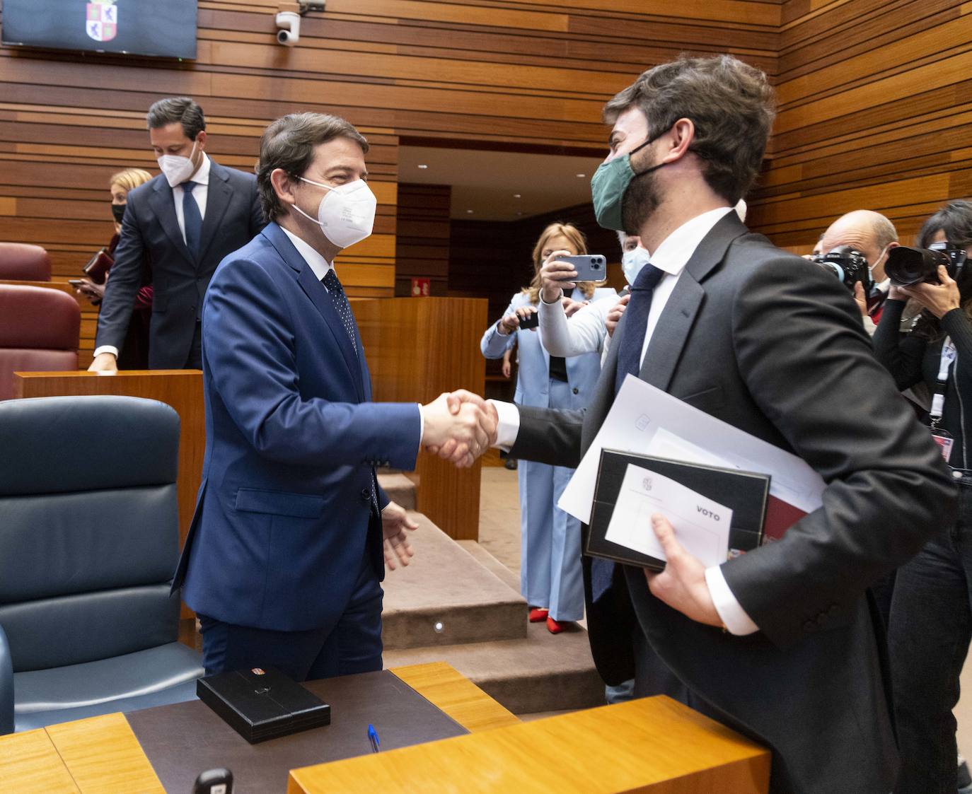 Diferentes momentos del acto de constitución de las Cortes. 