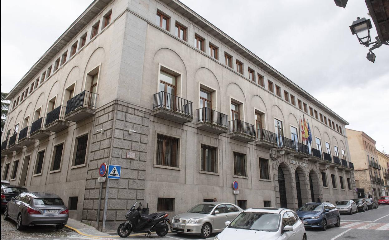 Edificio de la Audiencia Provincial de Segovia, que en los próximos meses se trasladará al nuevo Palacio de Justicia. 