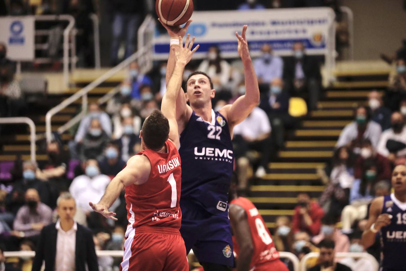 El UEMC Real Valladolid cae en casa ante el Basquet Girona. 