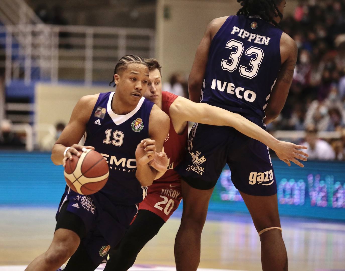 El UEMC Real Valladolid cae en casa ante el Basquet Girona. 