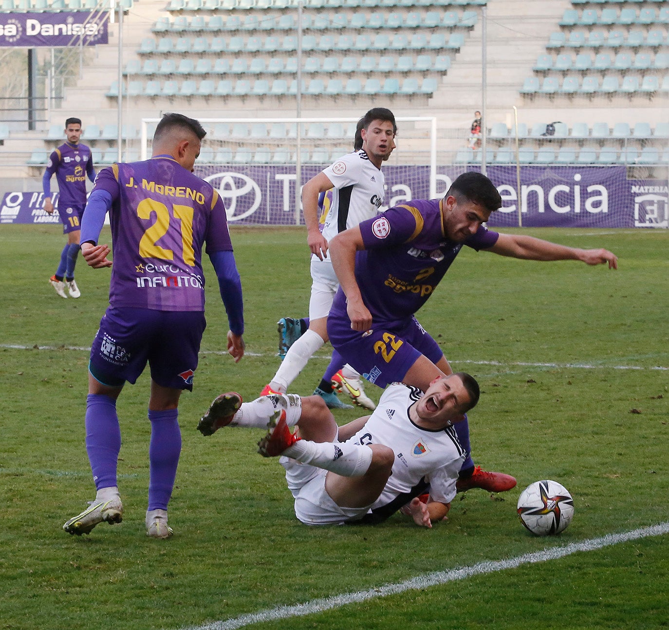 CD Palencia Cristo Atlético 3 - 5 Bergantiños CF