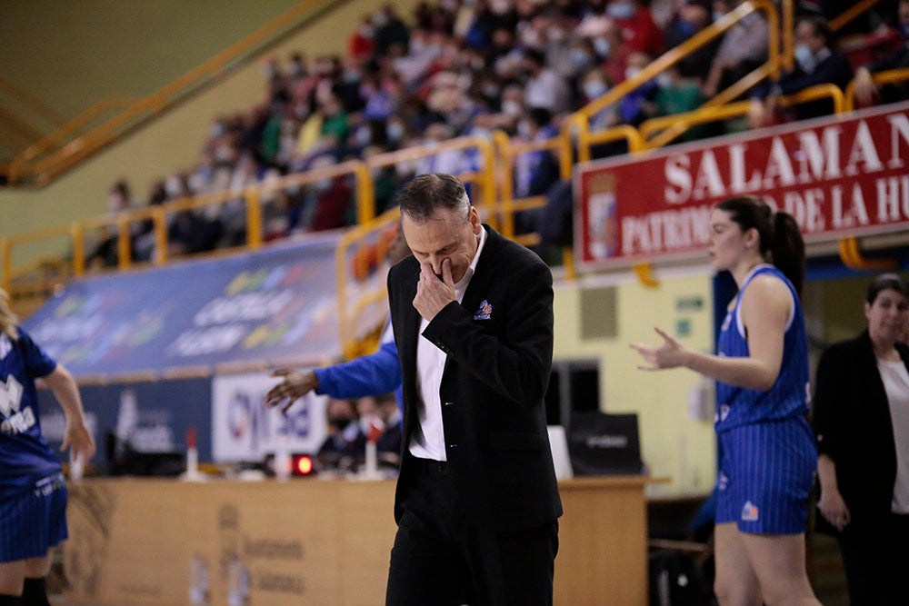El CB Avenida alarga su esfuerzo frente a Araski antes de la batalla de Fontajau (75-56)