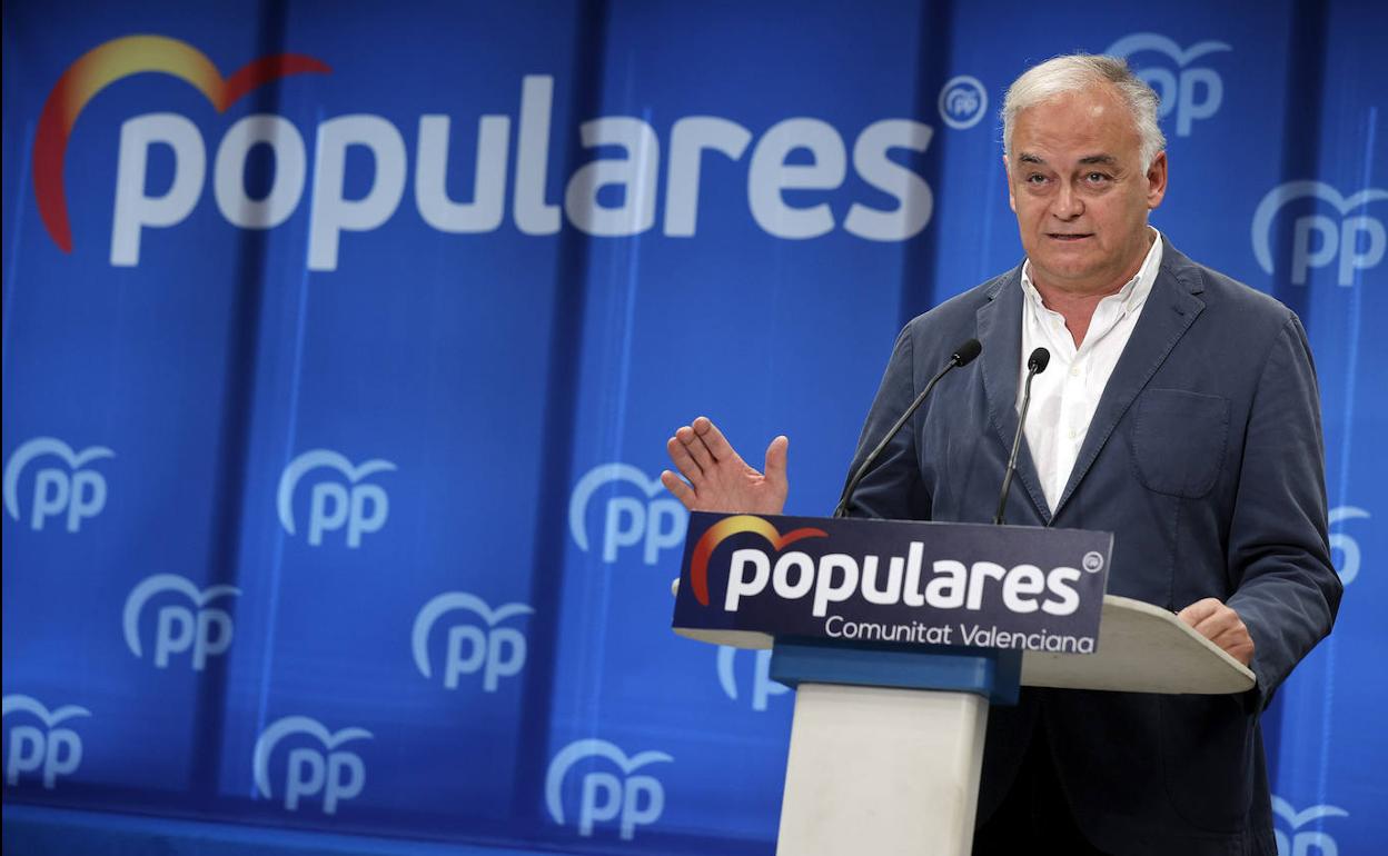 Esteban González Pons, presenta el logo y el lema del Congreso Nacional del partido.