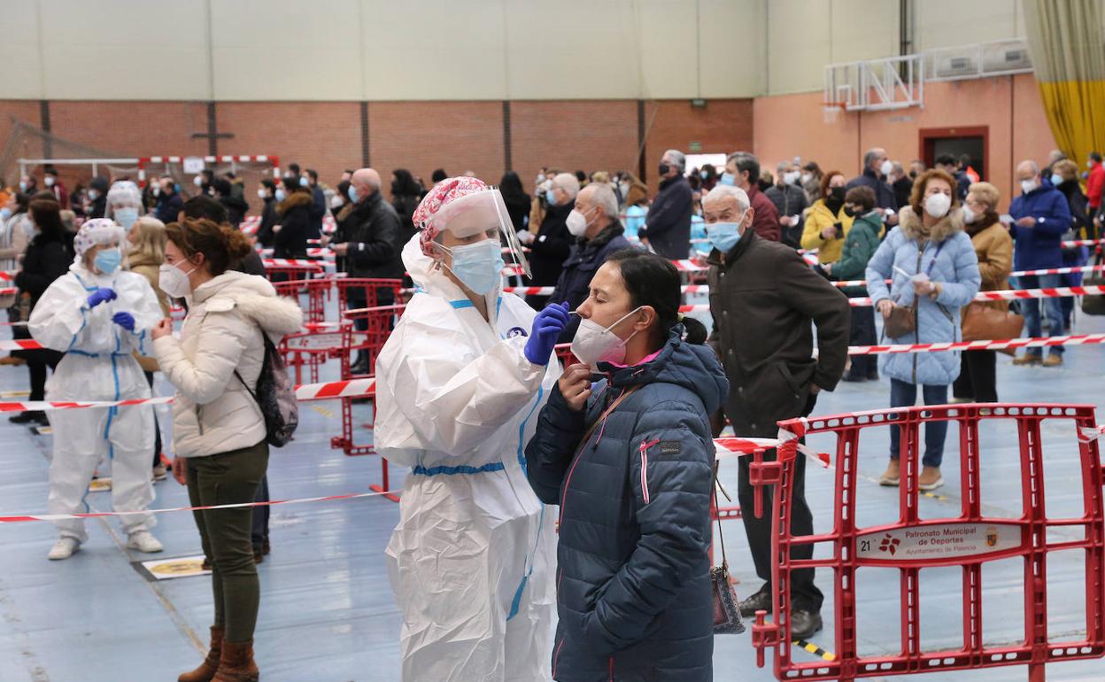 Cribado en Campos Góticos el 26 de enero del año pasado para cortar la contagiosidad de la tercera ola.