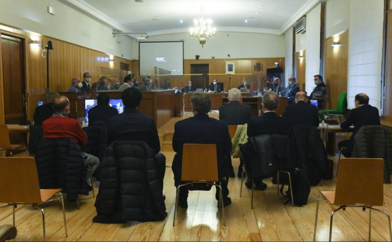 Vista de la sala horas antes de que se suspendiera el juicio. 