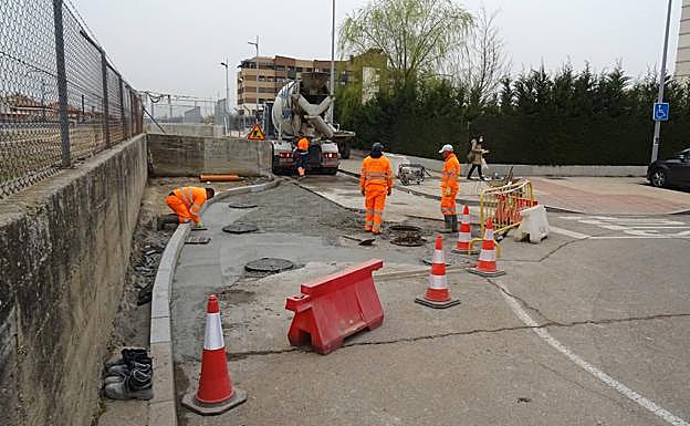 El asfaltado permitirá reabrir la calle La Salud sobre el túnel de Andrómeda