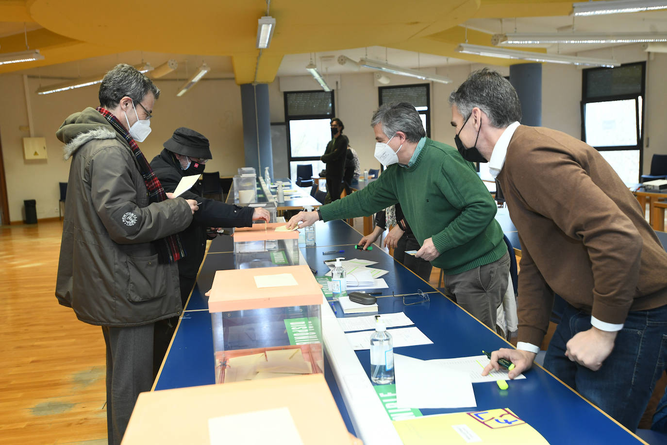 Fotos: Primera vuelta en la elección del rector de Valladolid