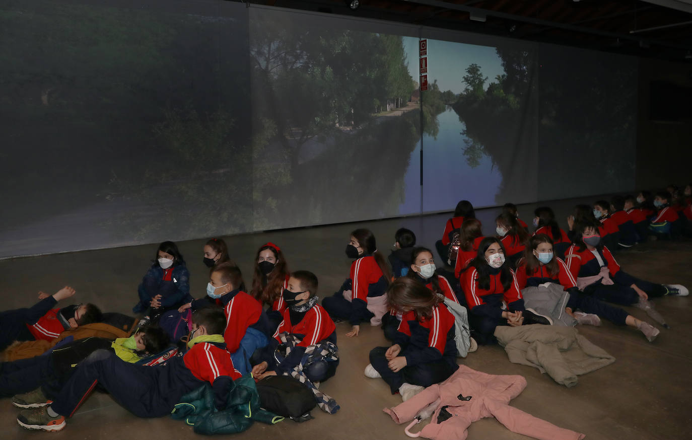 Más de 500 escolares celebran el Día Mundial del Agua con una visita al museo de la Dársena