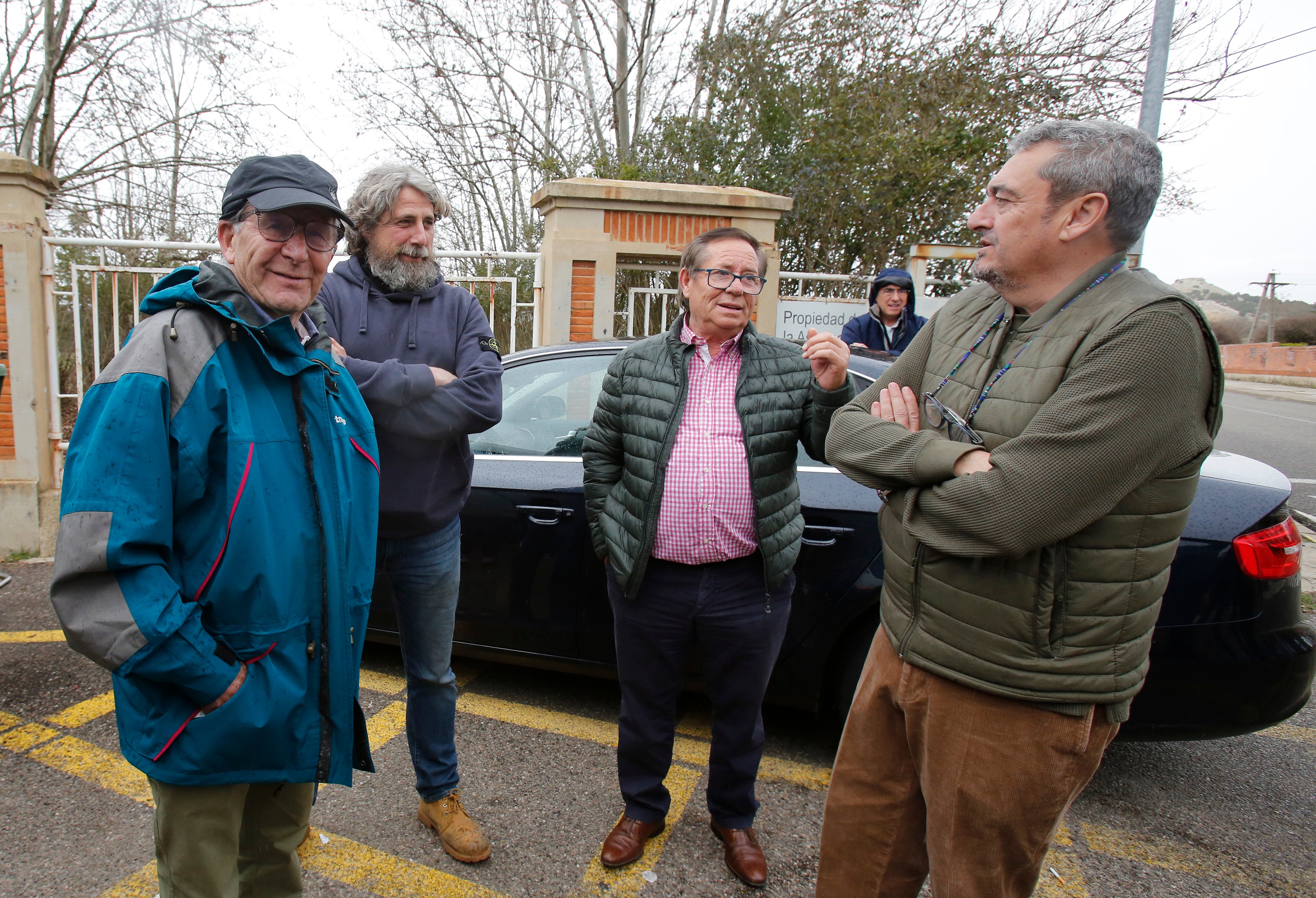 Fotos: Empresarios del polígono de Palencia traen a 46 ucranianos