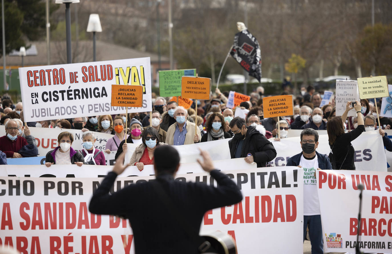 Fotos: Manifestación en Valladolid a favor de la sanidad rural