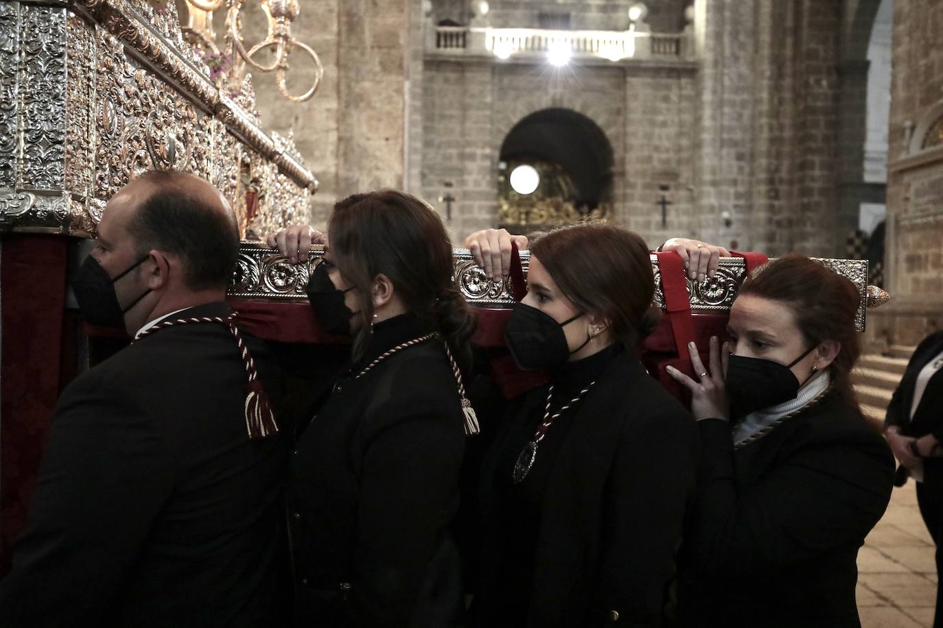 Fotos: Procesión extraordinaria por los 75 años de la sede de la Cofradía del Santísimo Cristo Despojado, Cristo Camino del Calvario y Nuestra Señora de la Amargura