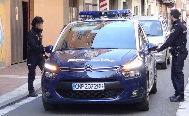 A prisión un veterano delincuente por atracar tres supermercados en un día