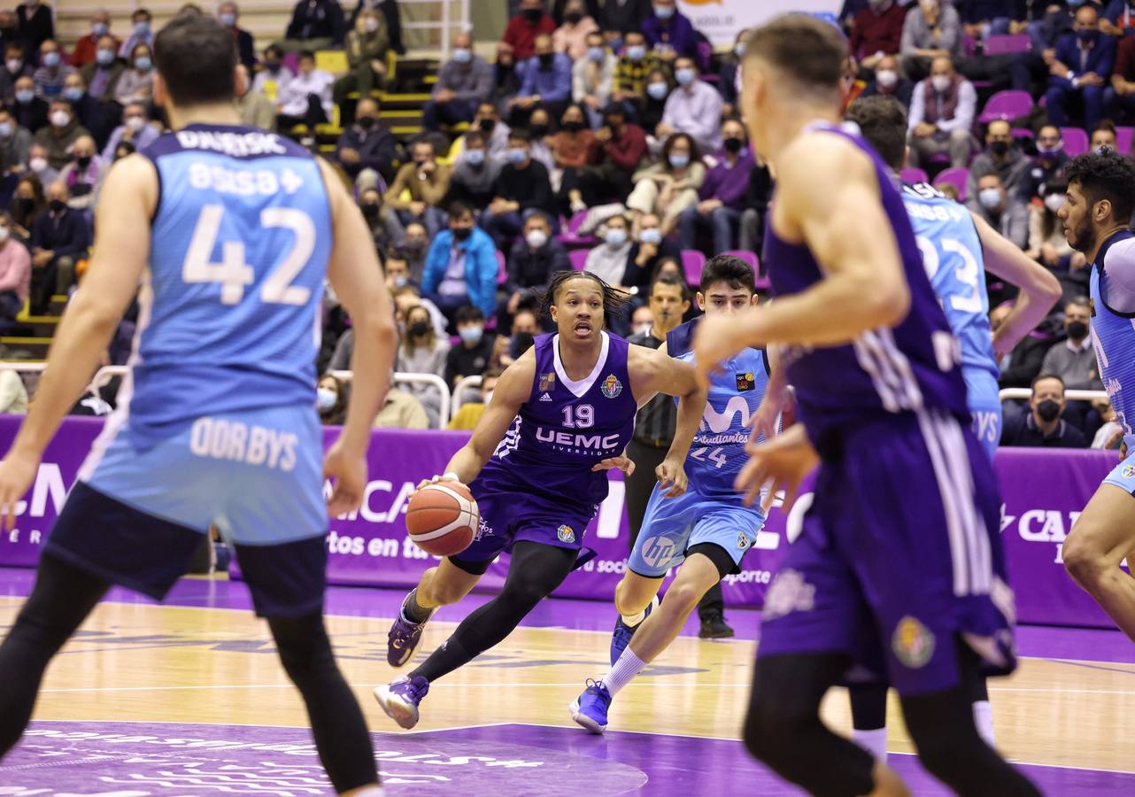 Fotos: Derrota del UEMC ante el Estudiantes (62-66)