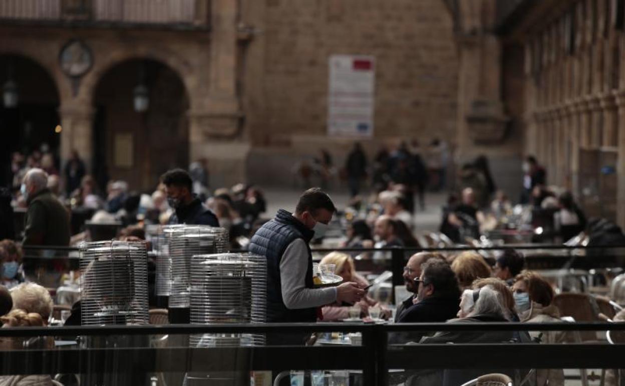 La covid sigue a la baja y Salamanca suma 433 nuevos contagios desde el viernes y sigue sin fallecidos