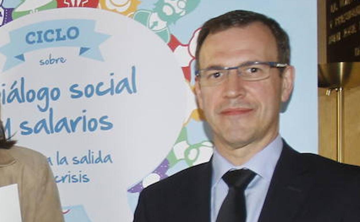 Mariano Veganzones en una jornada sobre el Diálogo Social y los salarios.