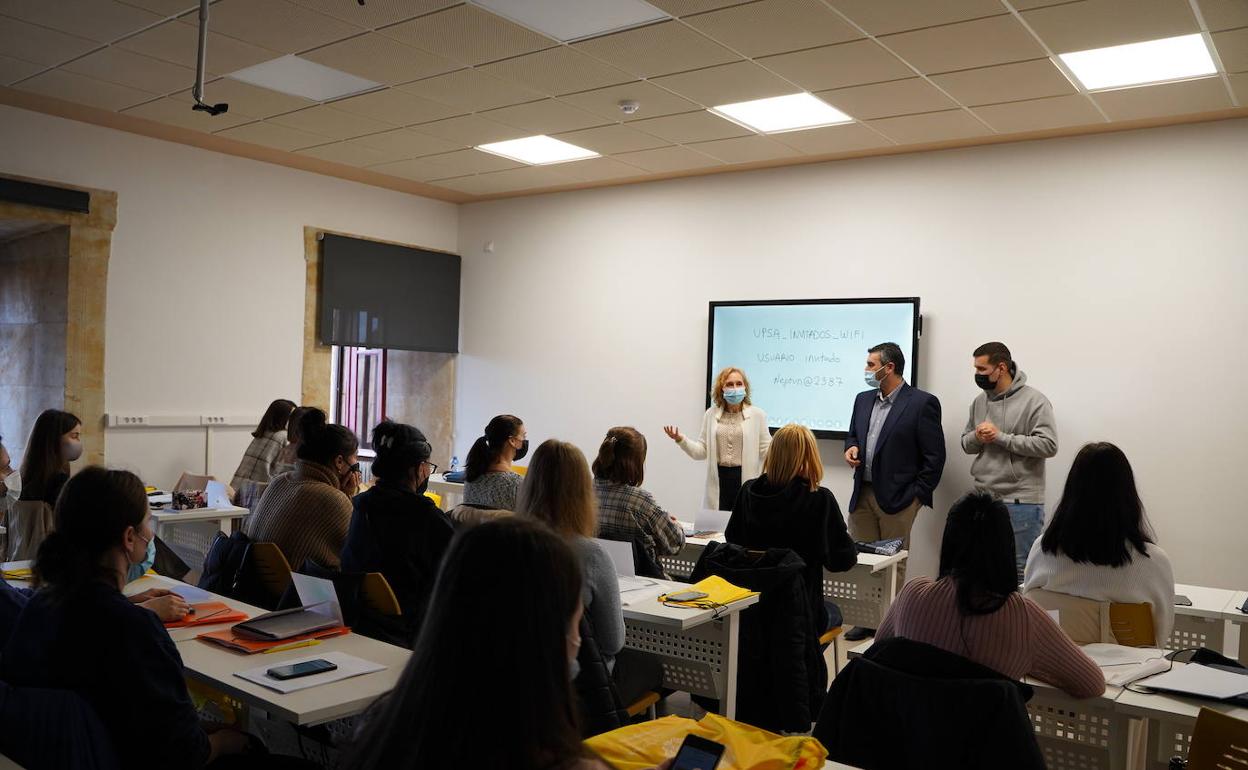 La recotra de al UPSA se dirige el agripo de refugiados.