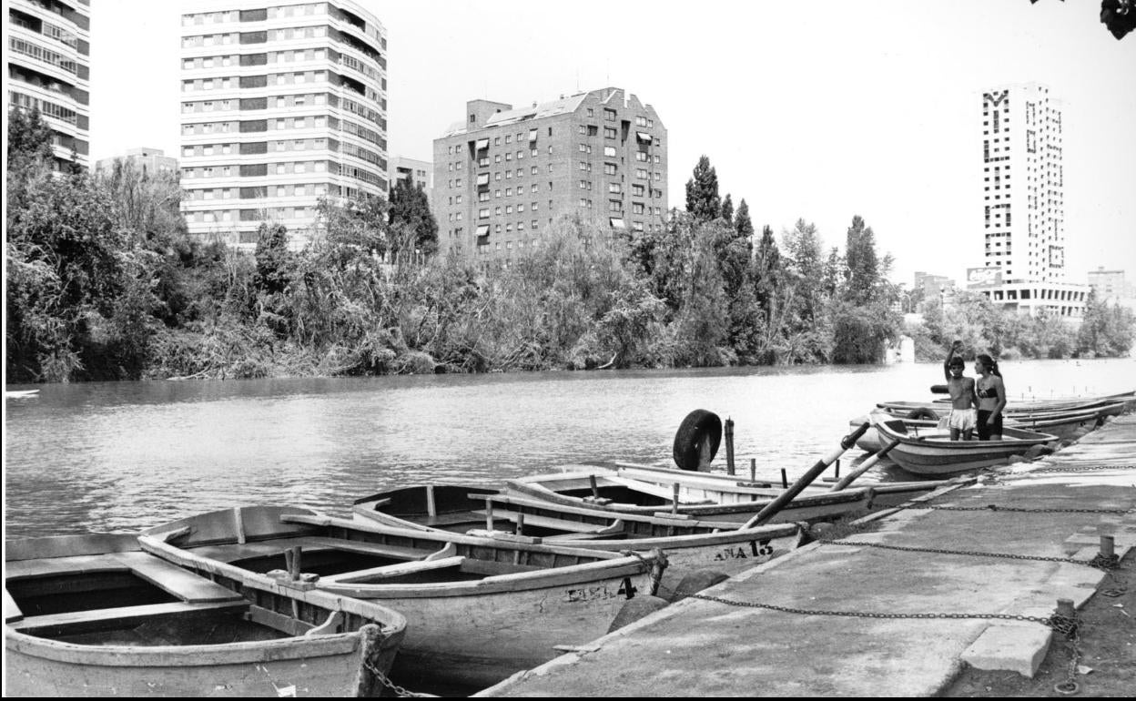 Barcas en el río Pisuerga