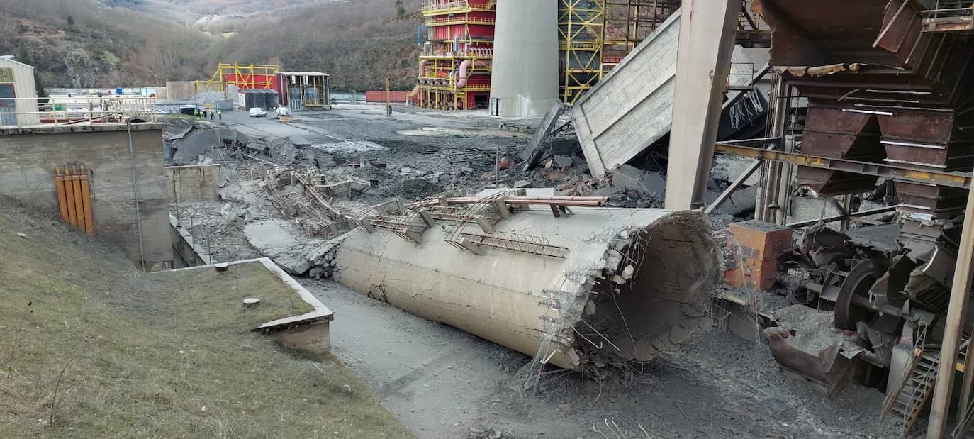 Fotos: La Térmica de Velilla del Río Carrión va desapareciendo poco a poco