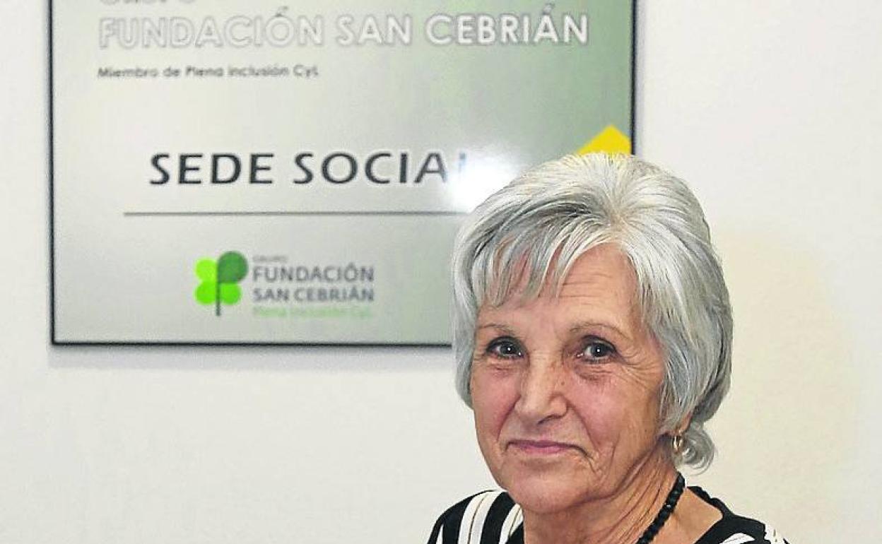 Emilia González, en la sede social de San Cebrián. 