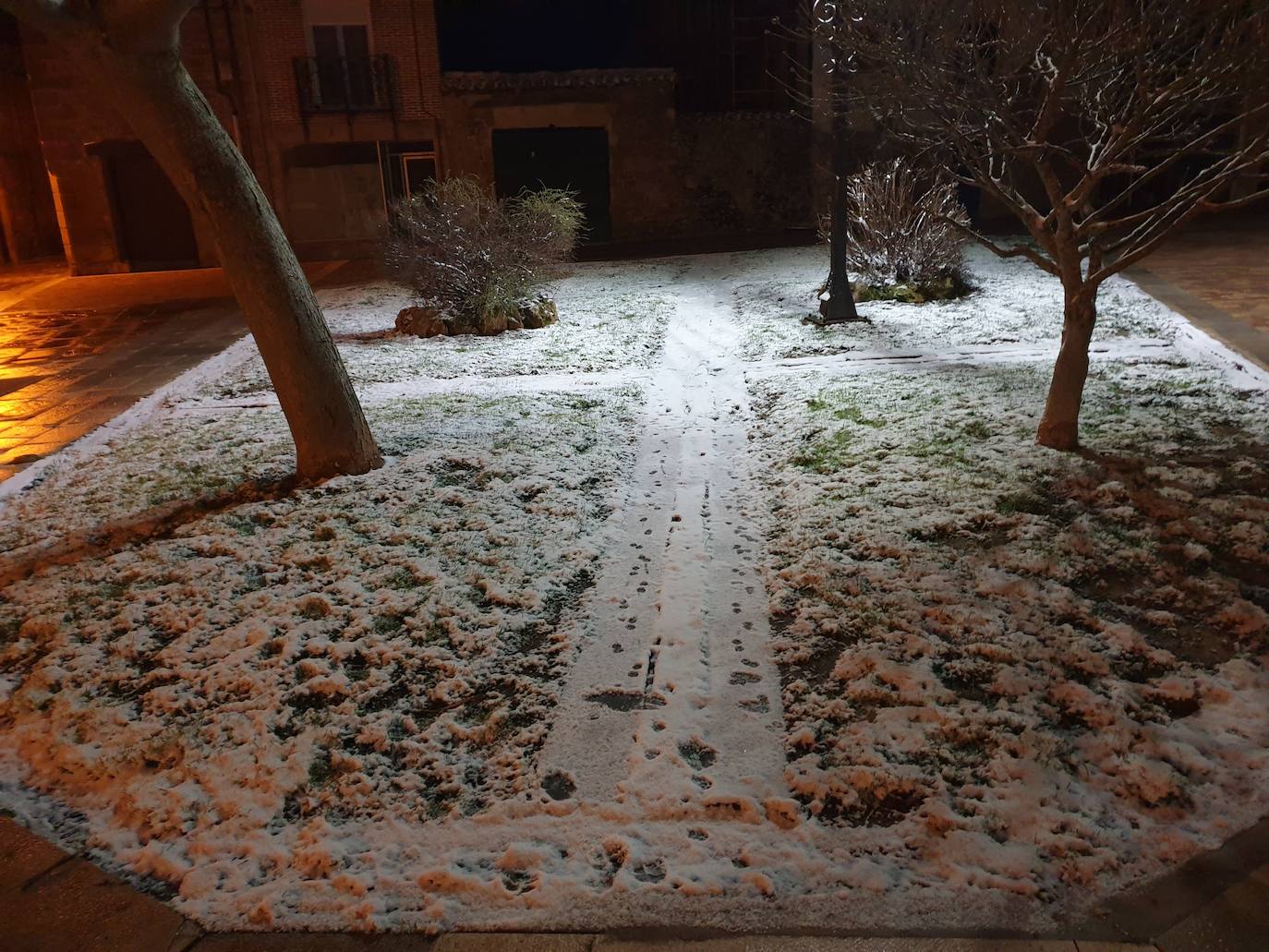 Fotos: La nieve cubre la Montaña Palentina en abril