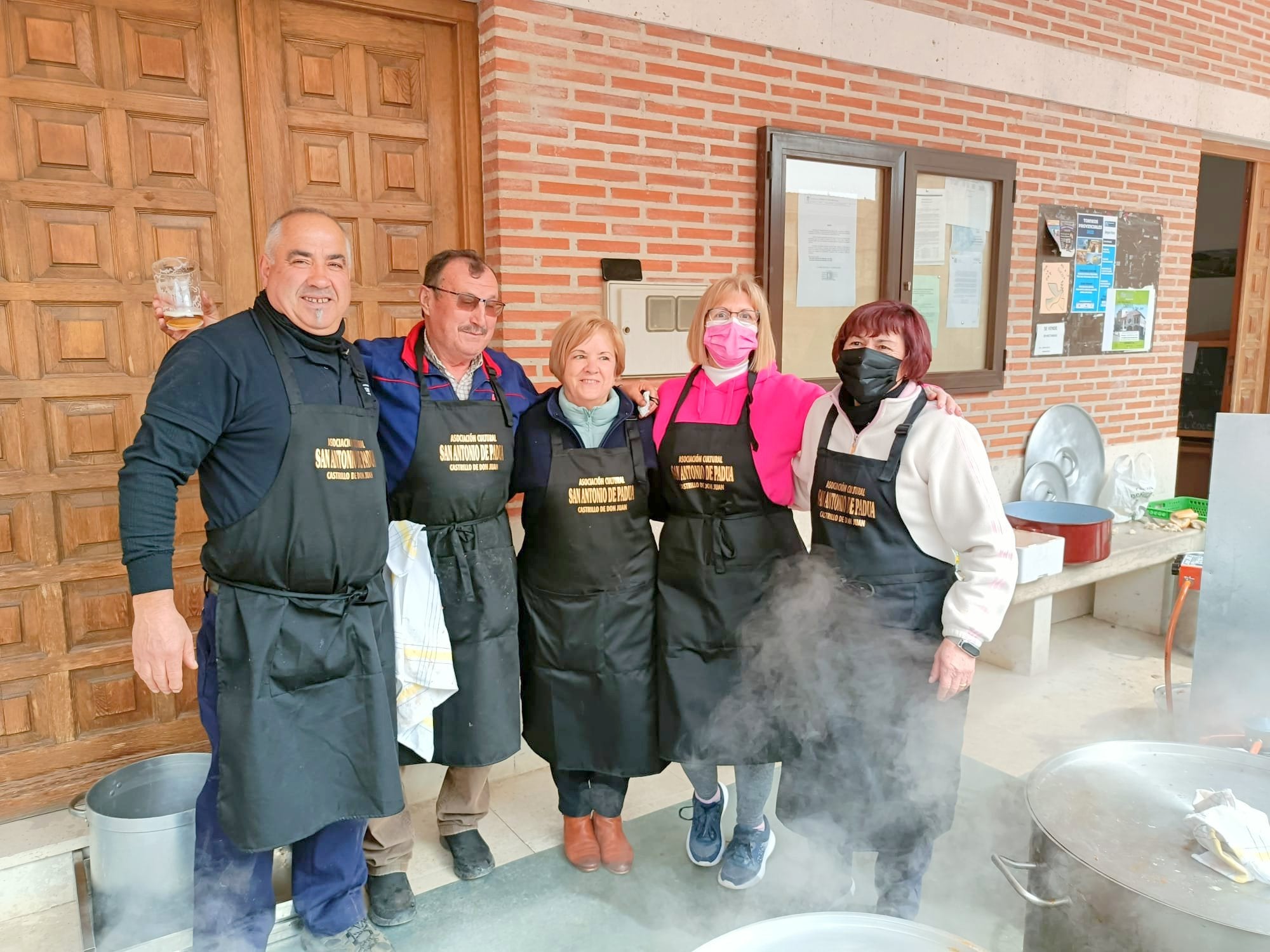 Castrillo de Don Juan celebró la Fiesta de la Matanza con más de 350 comensales