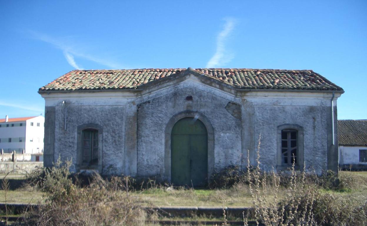 Estacion de Fuentes de Bejar, por donde pasaría la vía verde.