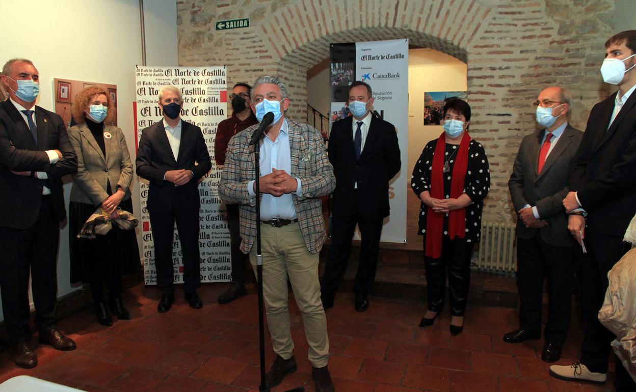 Organizadores, patrocinadores, colaboradores y autoridades, en el acto inaugural de la XXIV Exposición 'Un año en imágenes' de El Norte de Castilla. 