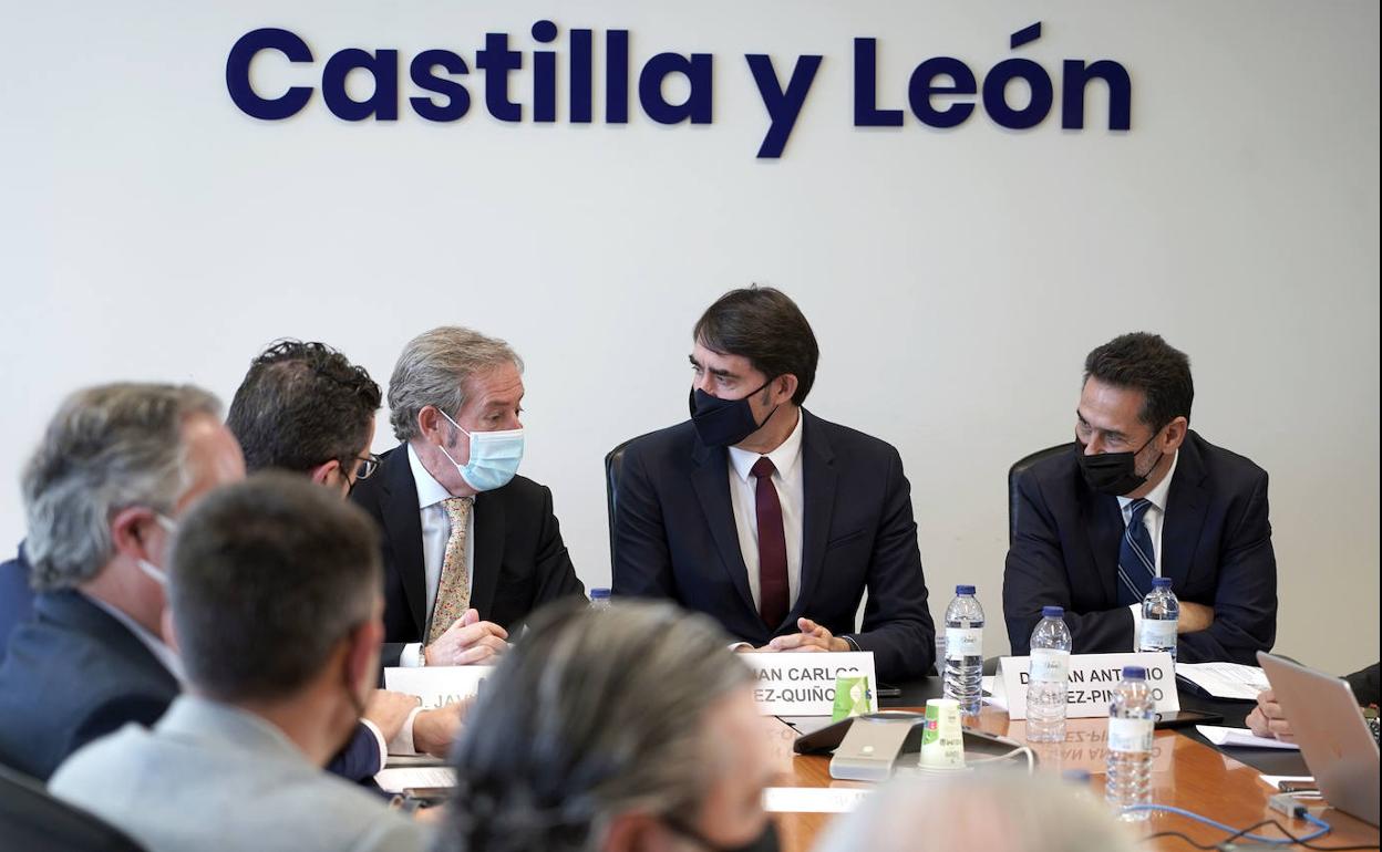 Constitución de la Comisión de Vivienda, Urbanismo y Construcción de CEOE Castilla y León, este martes. 
