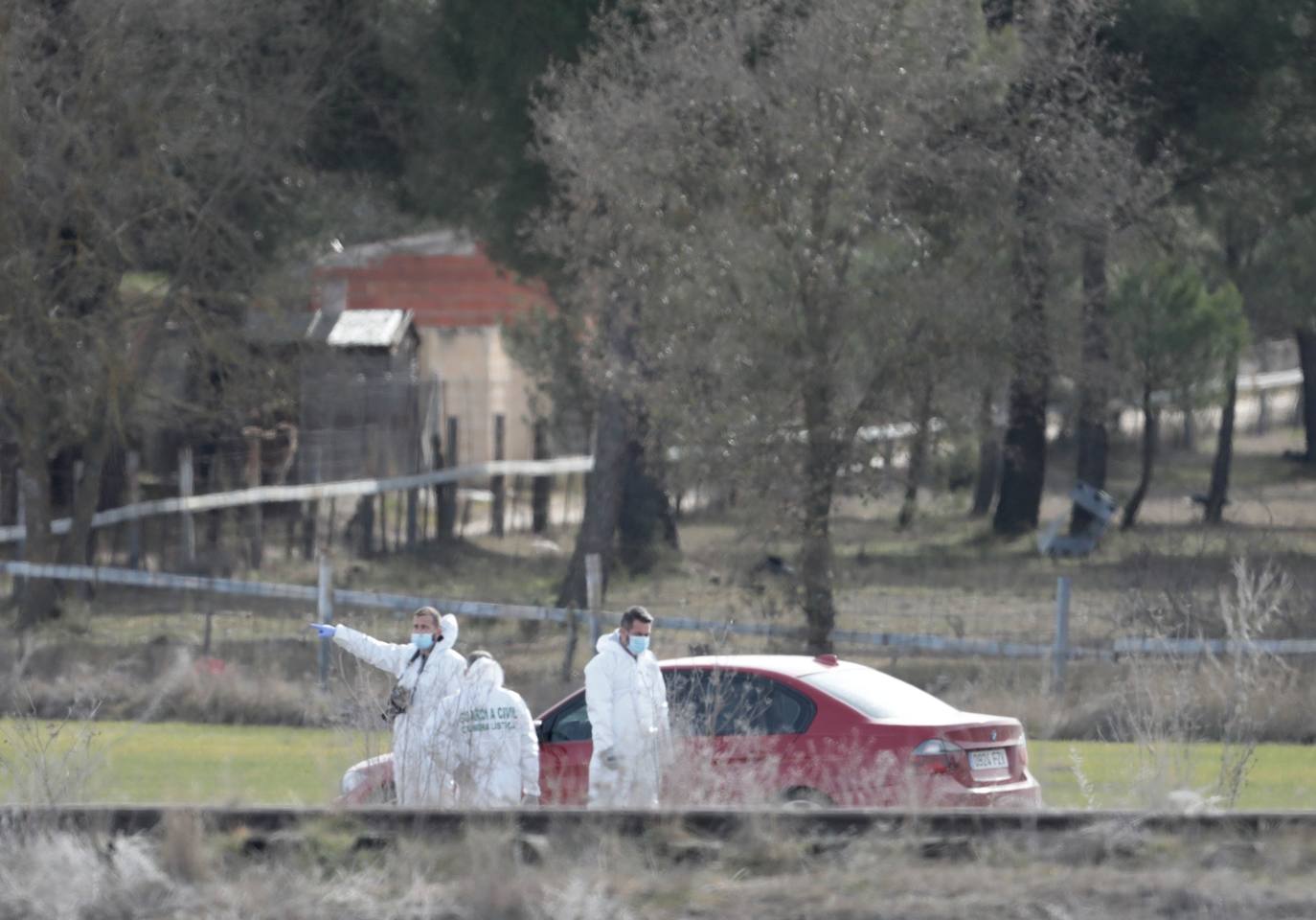 Efectivos de la Guardia Civil en el lugar en el que fue hallado el cuerpo de Esther López. 