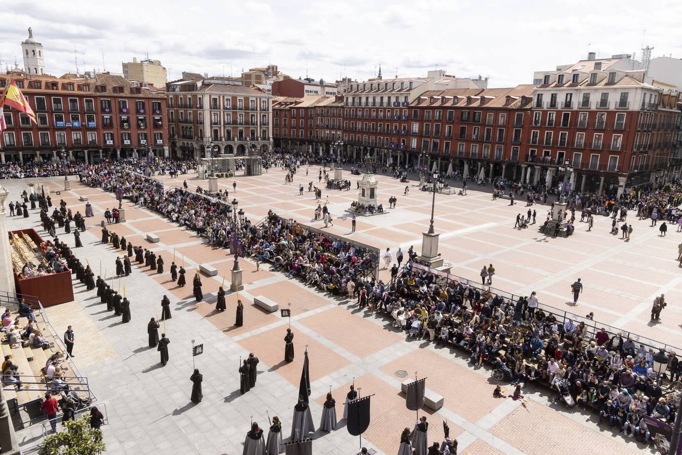 La procesión de La Borriquilla a su paso por las calles de Valladolid. 