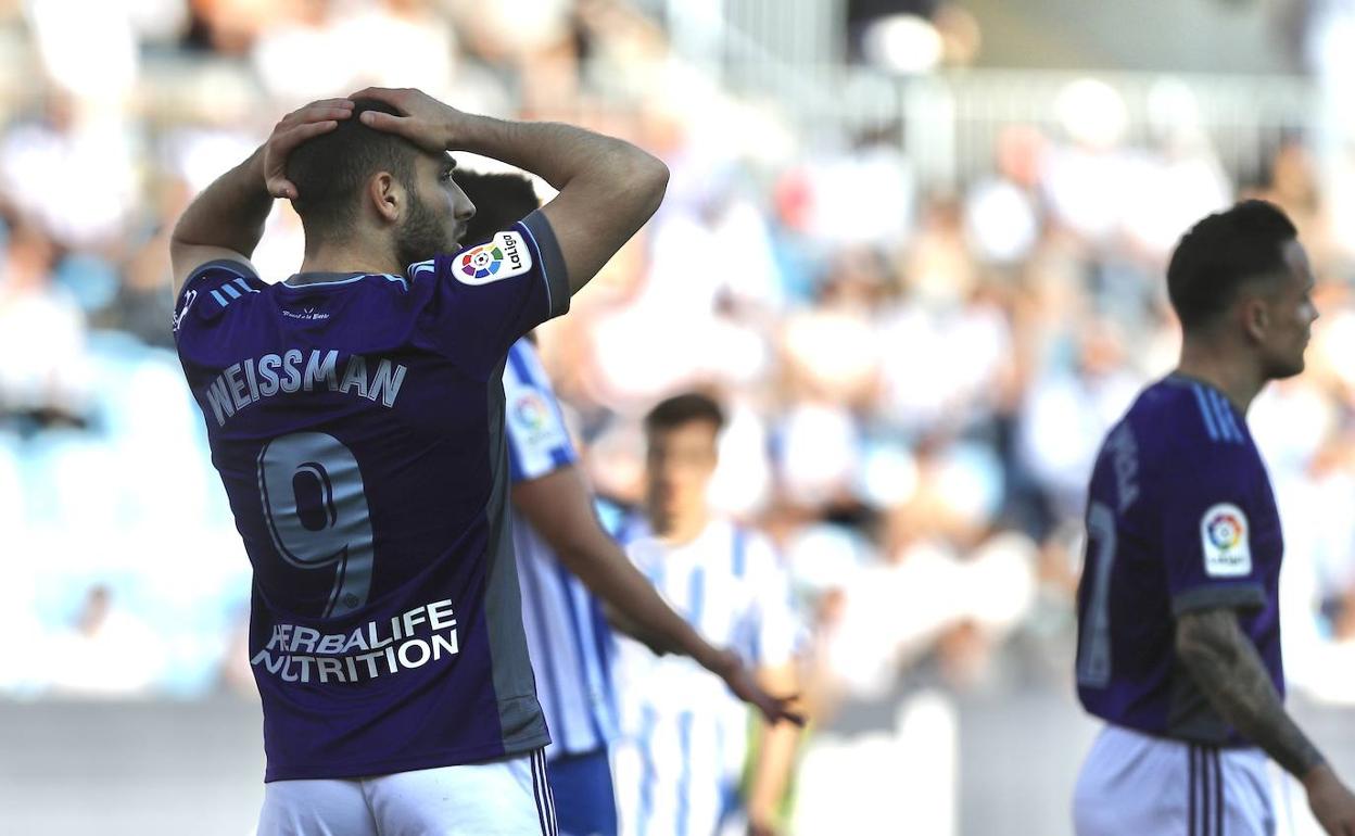Weissman se lamenta de una ocasión fallada ante el Málaga. 