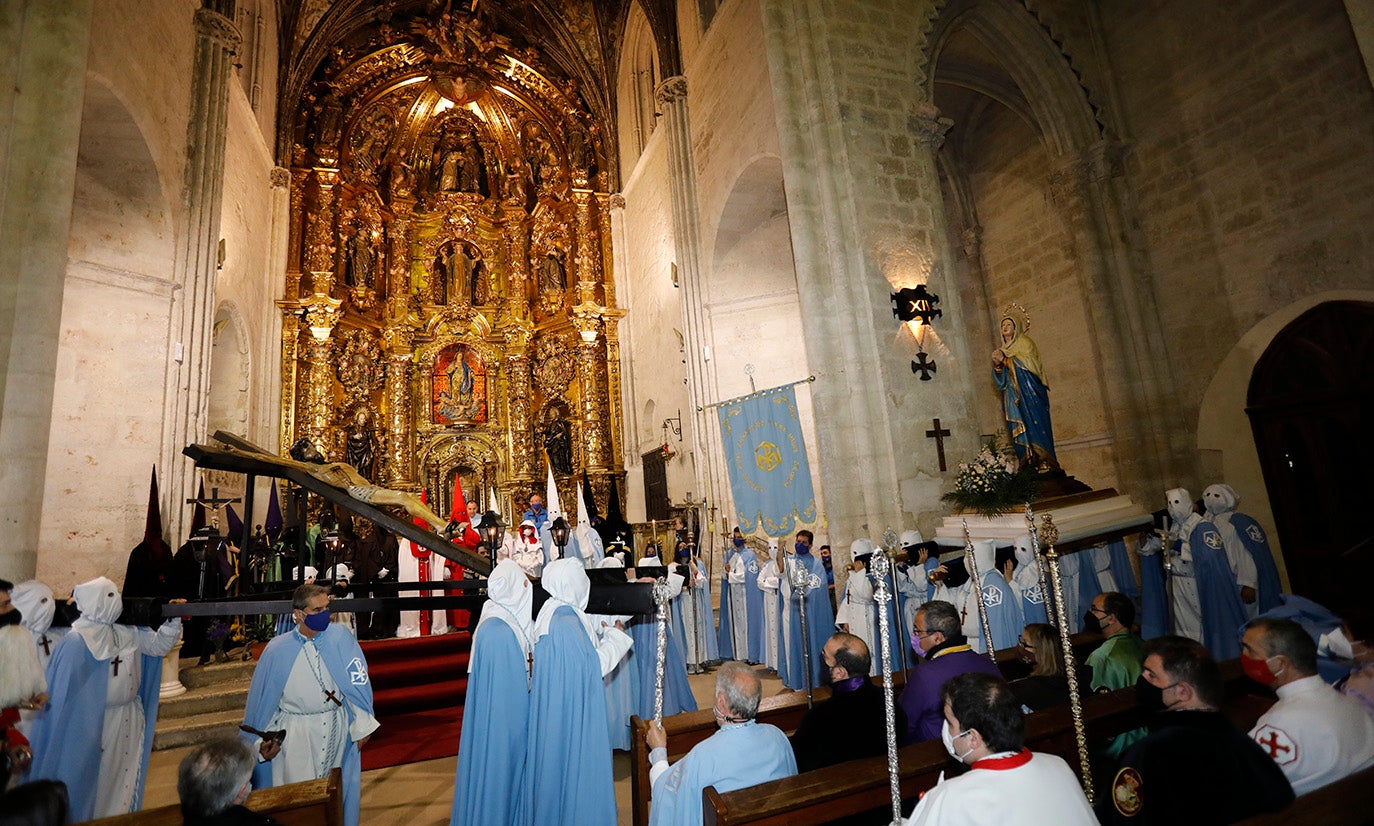 El Crucificado de Palencia se refugia en San Francisco