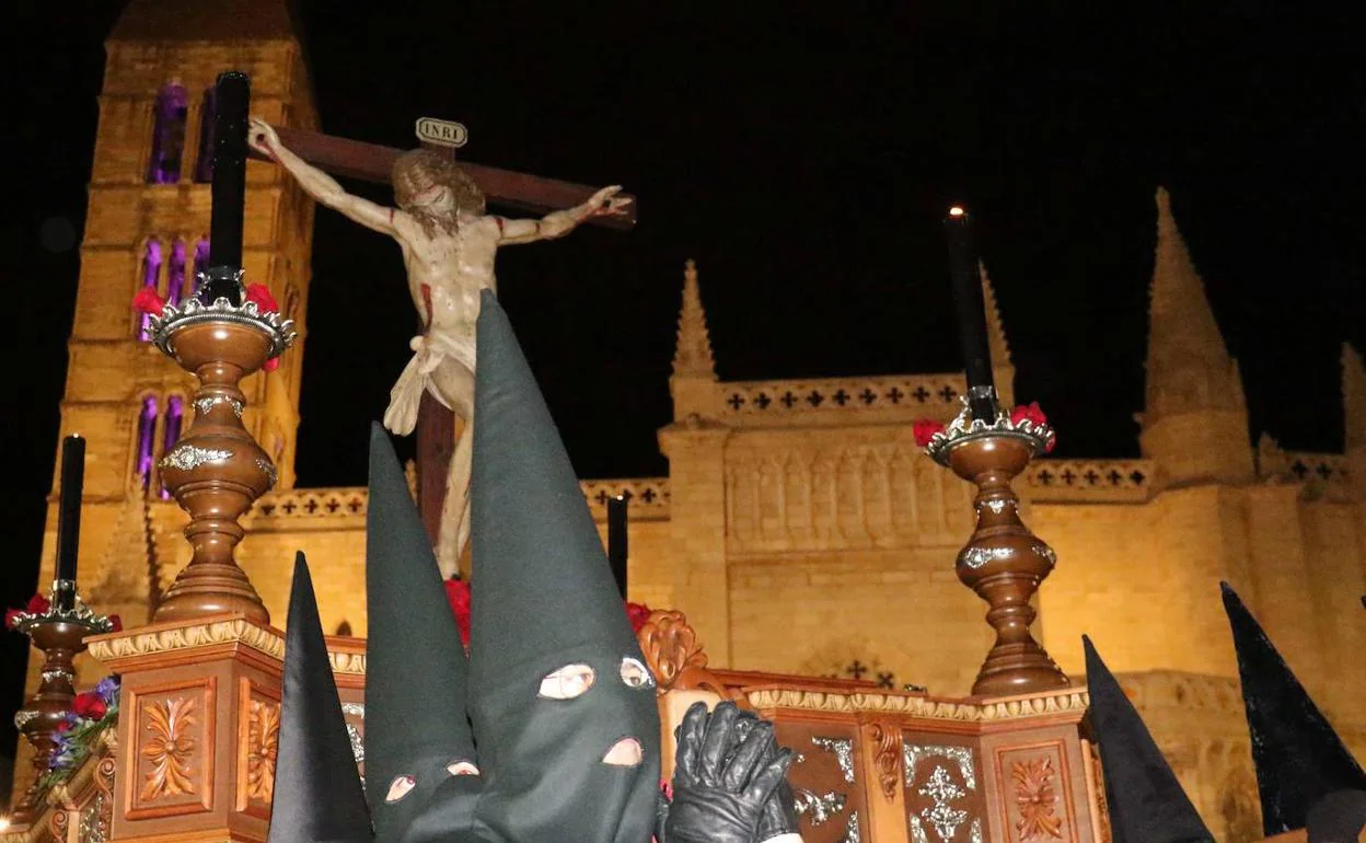 Un momento de la Procesión de la Buena Muerte que se celebró en Valladolid en 2019. 