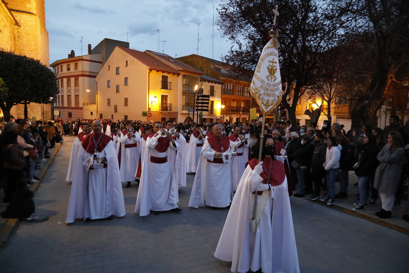 Fotos: Procesión del Cristo de la Buena Muerte en Peñafiel (2/4)