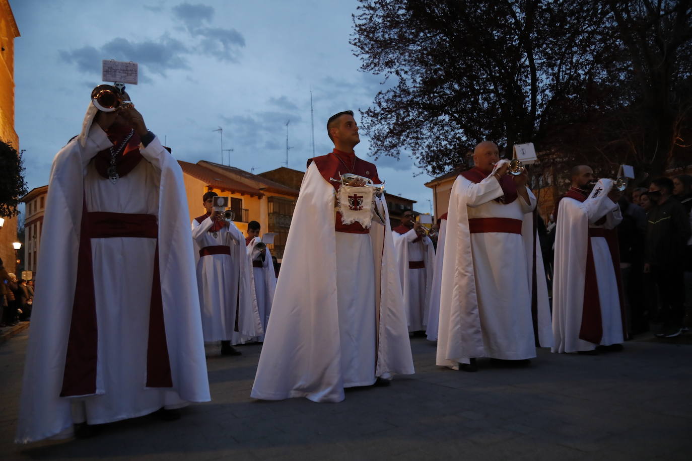 Fotos: Procesión del Cristo de la Buena Muerte en Peñafiel (2/4)