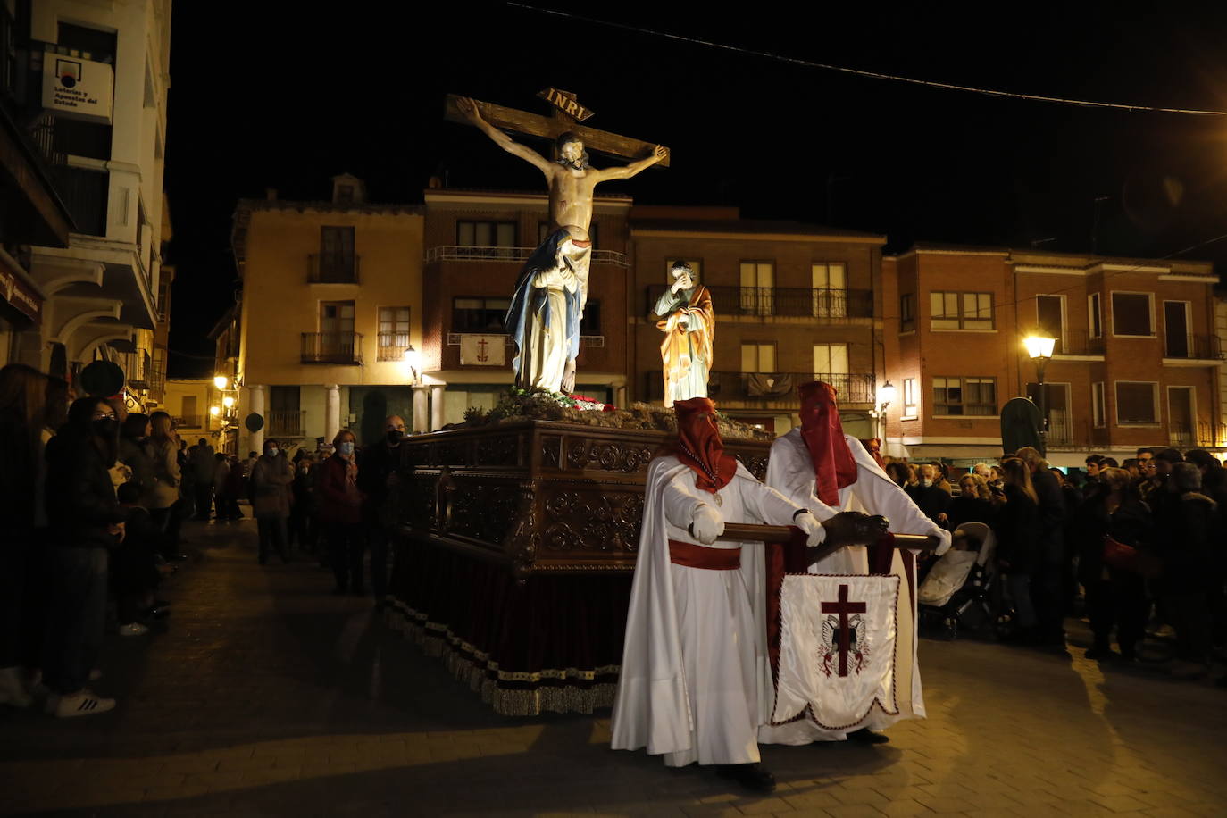 Fotos: Procesión del Cristo de la Buena Muerte en Peñafiel (4/4)