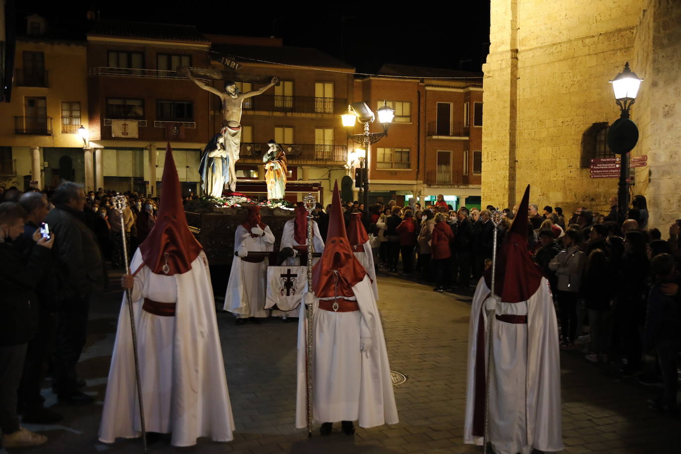 Fotos: Procesión del Cristo de la Buena Muerte en Peñafiel (4/4)