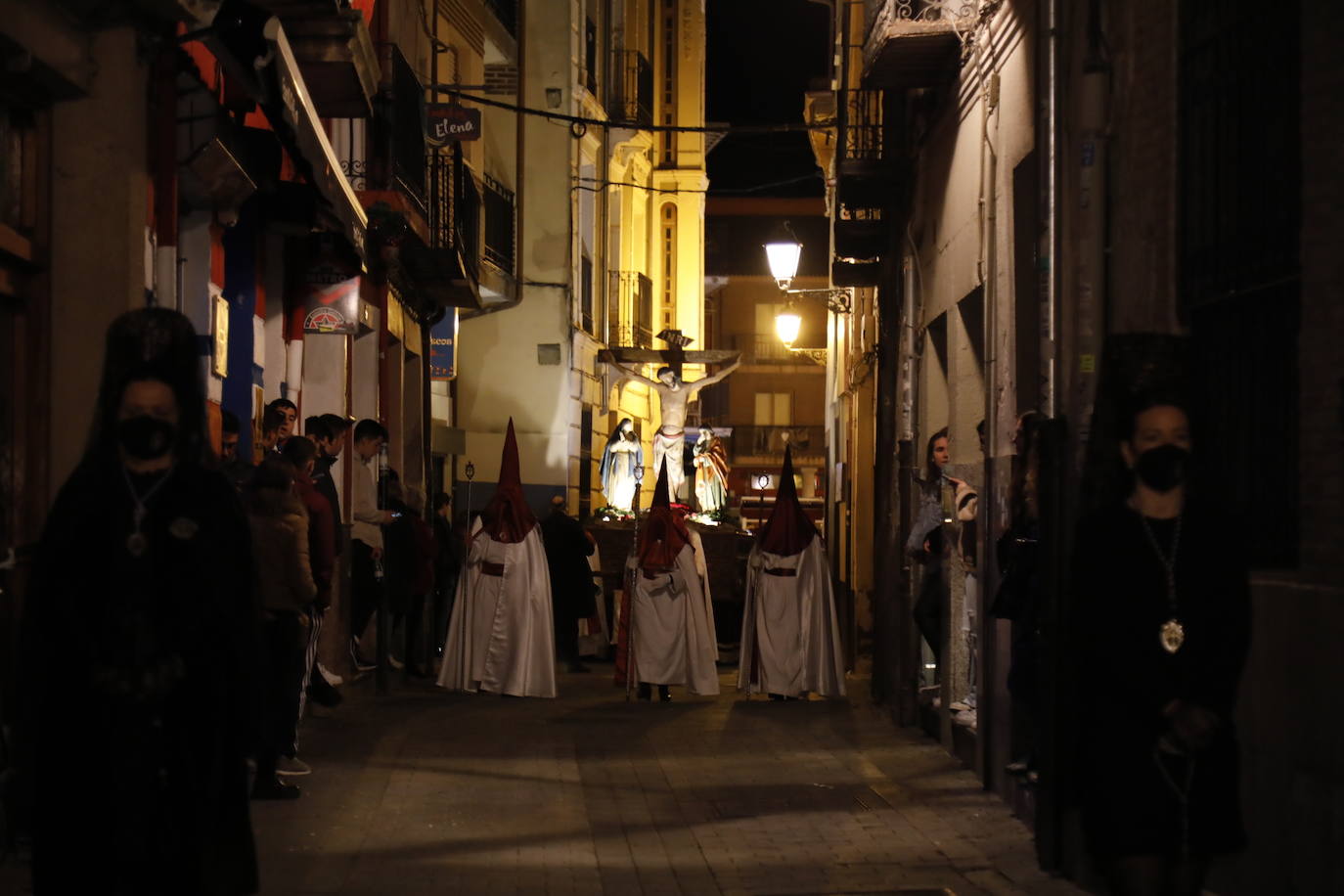 Fotos: Procesión del Cristo de la Buena Muerte en Peñafiel (4/4)