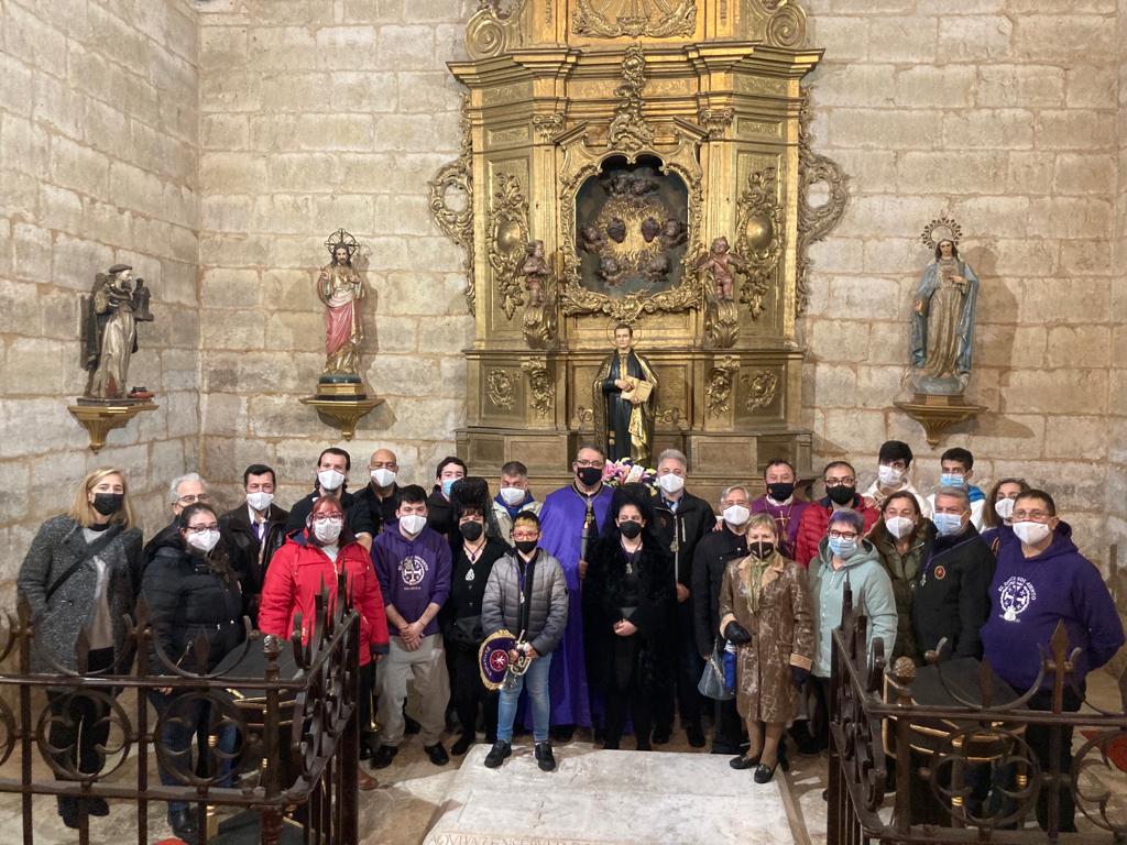 Fotos: Procesión de Lunes Santo en Torrelobatón en el interior de la iglesia (1/4)