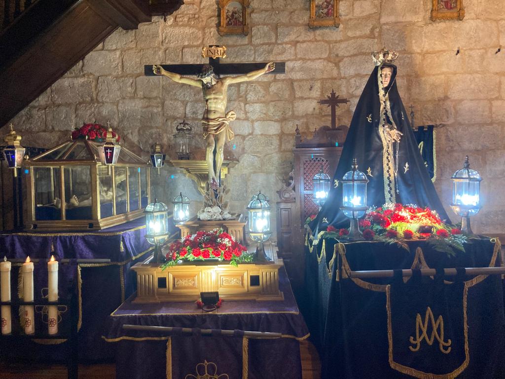 Fotos: Procesión de Lunes Santo en Torrelobatón en el interior de la iglesia (2/3)