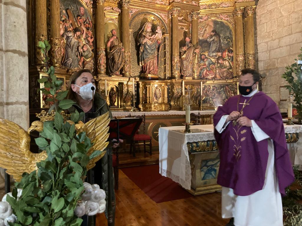 Fotos: Procesión de Lunes Santo en Torrelobatón en el interior de la iglesia (3/3)