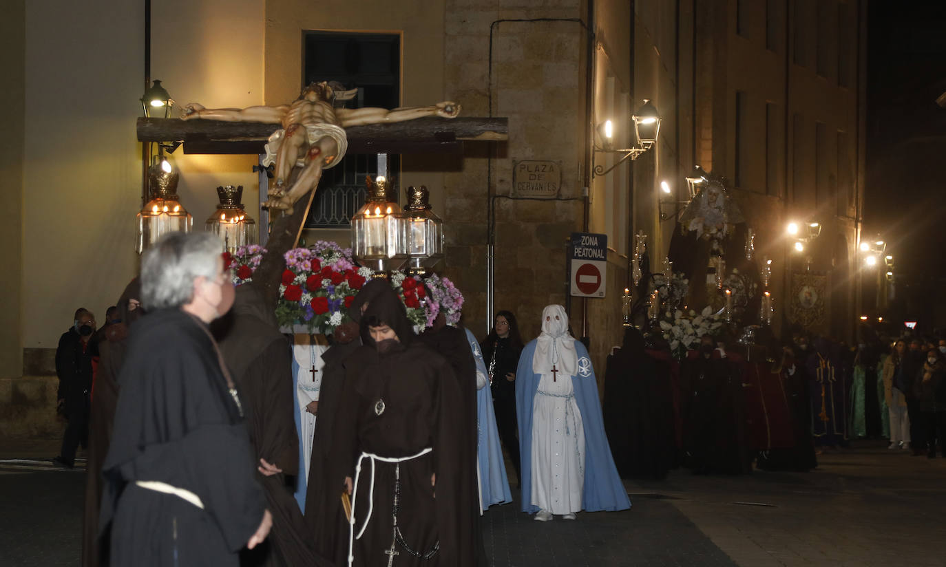 Fotos: Oración por los difuntos en Allende el Río