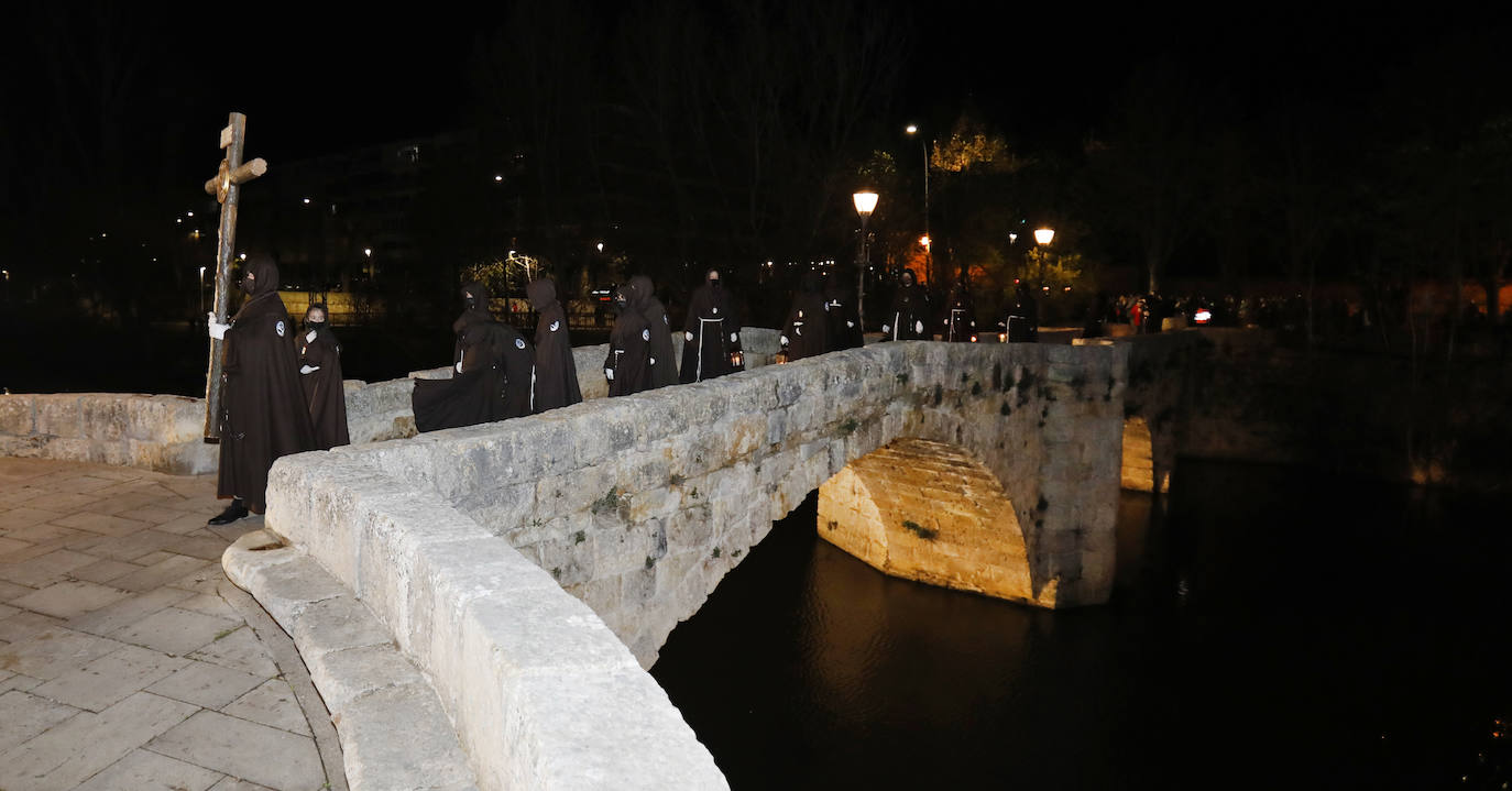 Fotos: Oración por los difuntos en Allende el Río