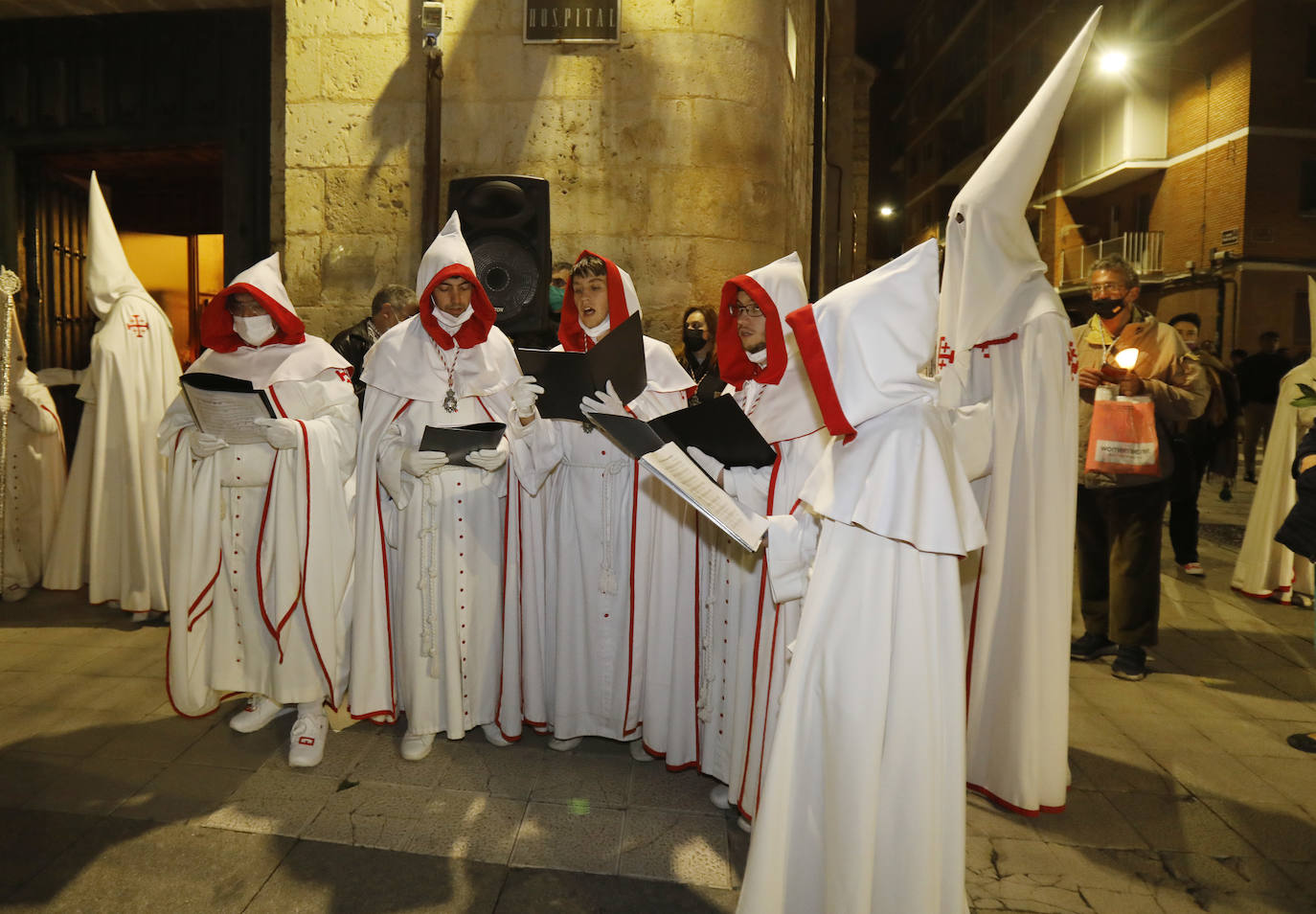 Fotos: La Quinta Angustia homenajea a los mayores