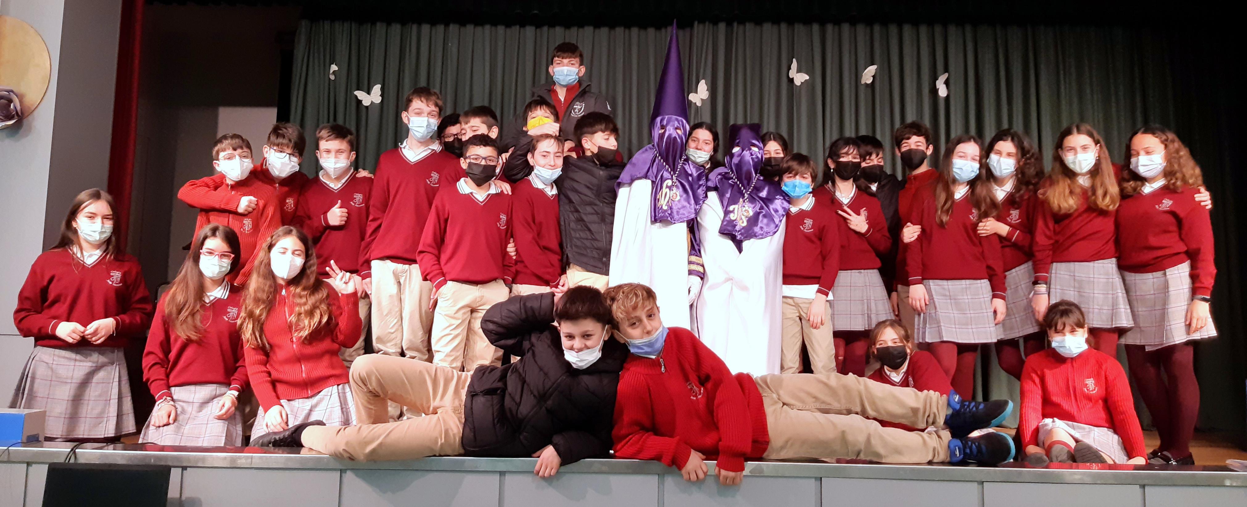 Los Nazarenos de Baltanás comparten su experiencia cofrade en el Colegio Jesús Nazareno de Getafe