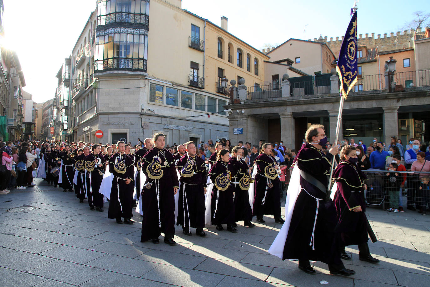 Un momento del desfile de bandas de cornetas y tambores. 