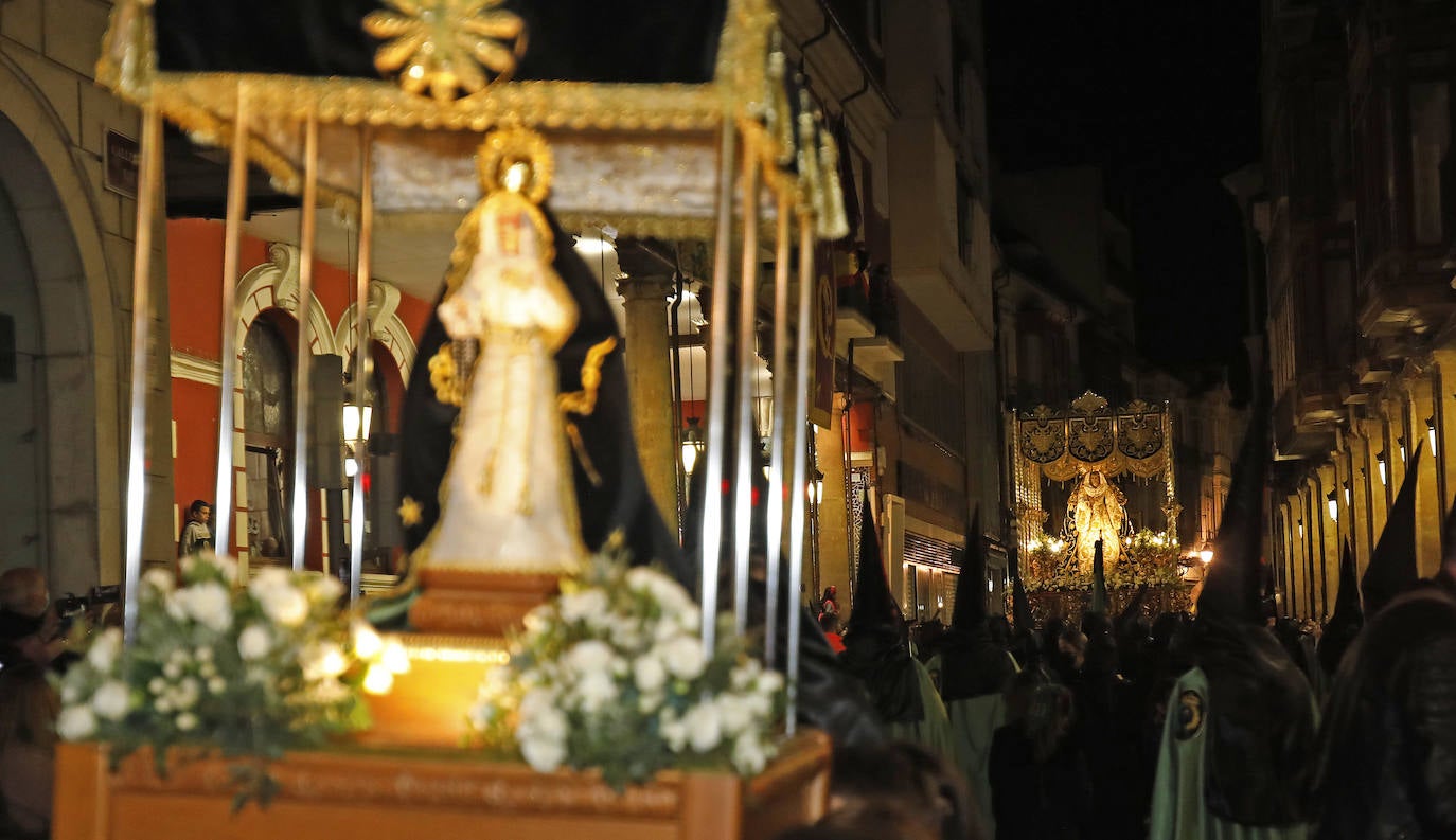 Fotos: Jueves Santo en Palencia: La Oración del Huerto