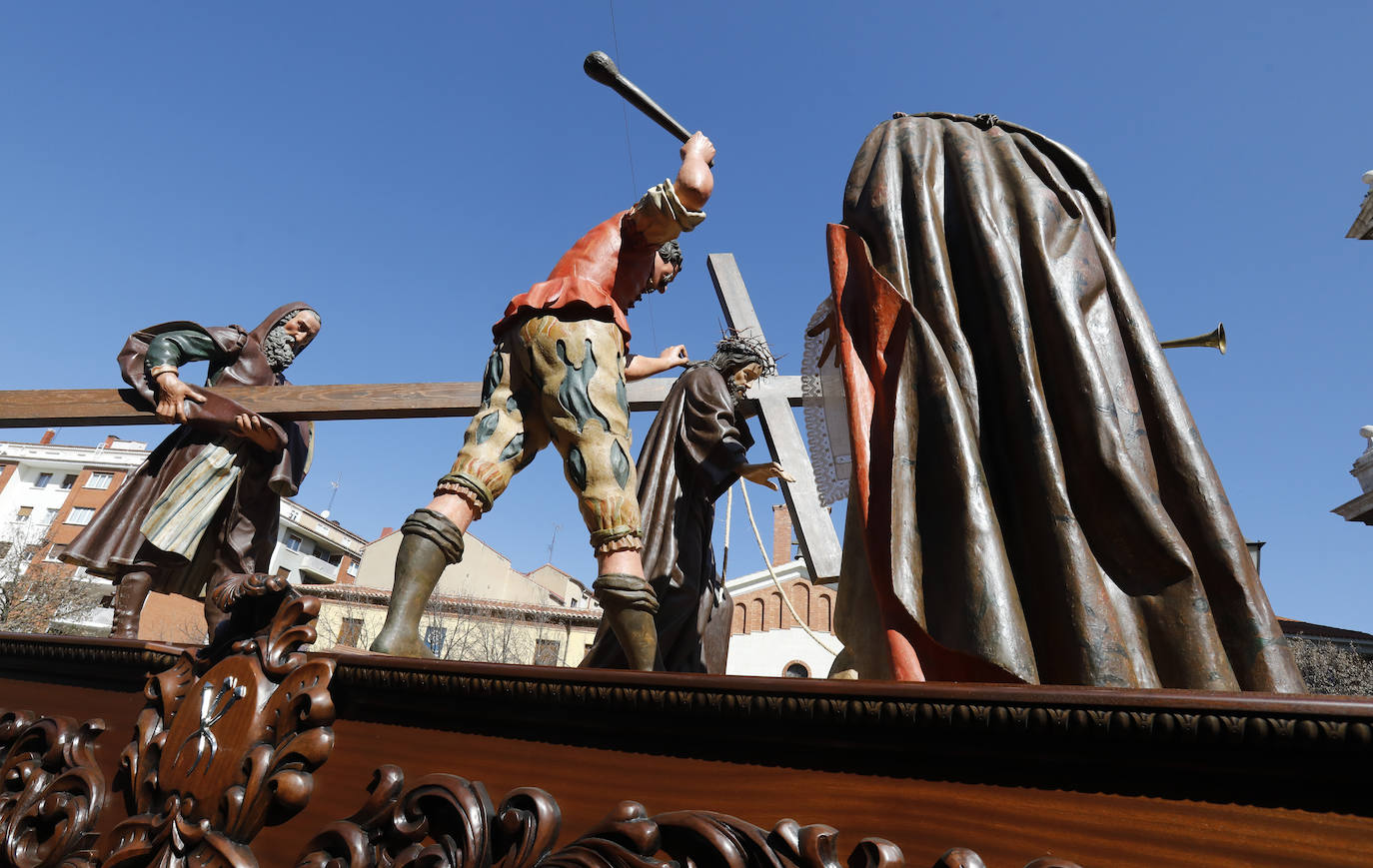 Fotos: Viernes Santo en Palencia: Procesión de los pasos