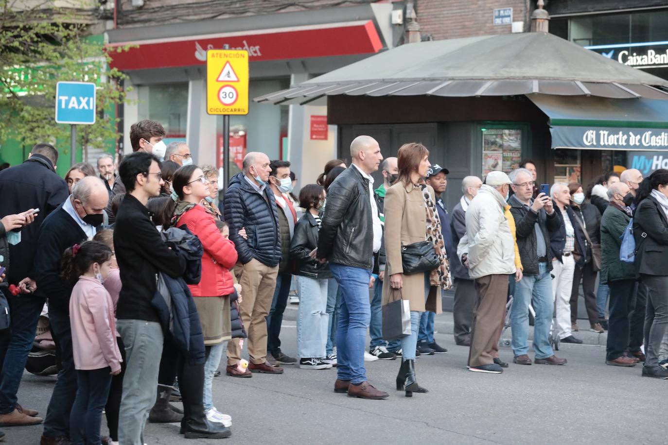 Fotos: Procesión del Cristo Despojado y Nuestra Señora de la Amargura en Valladolid