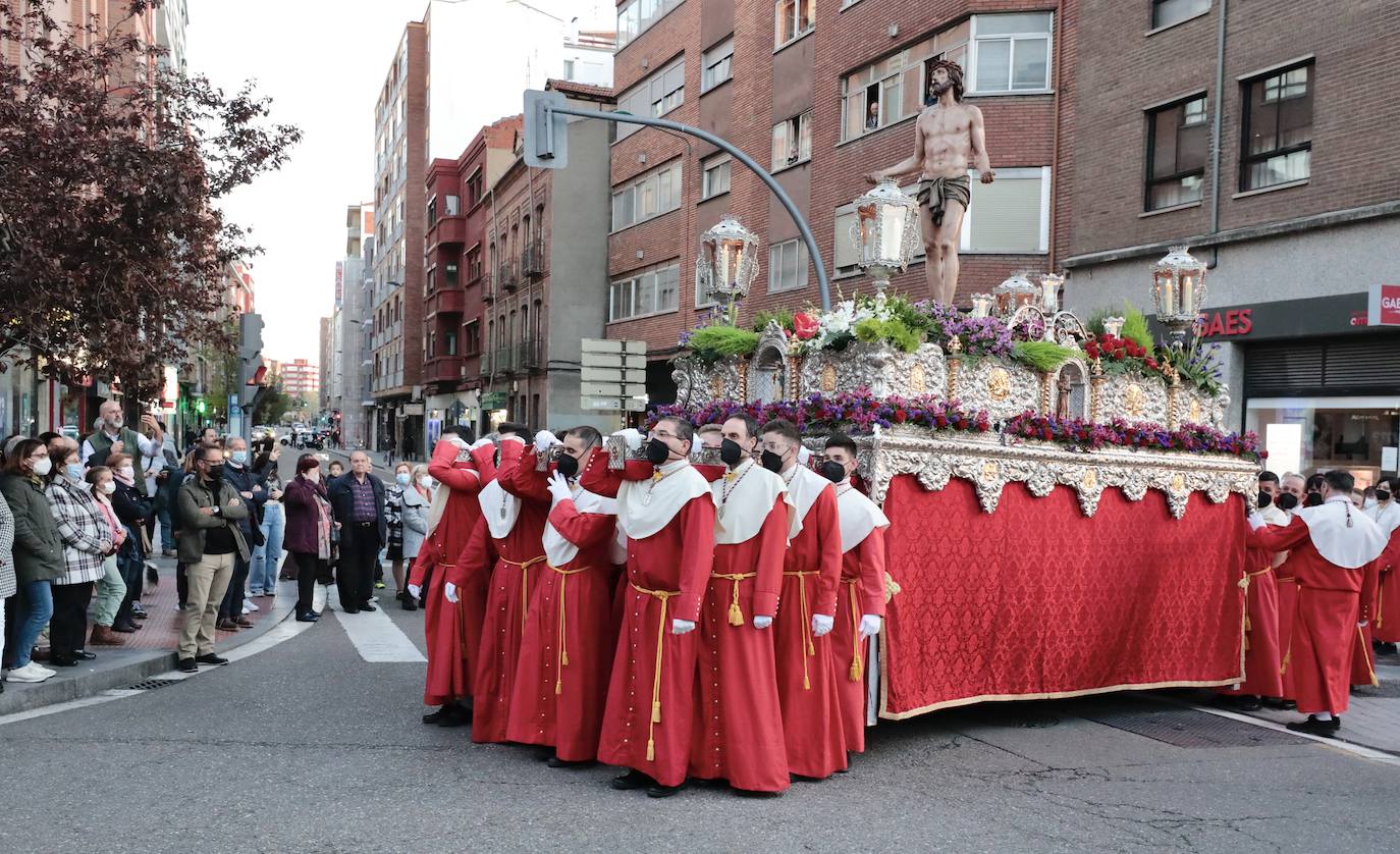 Fotos: Procesión del Cristo Despojado y Nuestra Señora de la Amargura en Valladolid